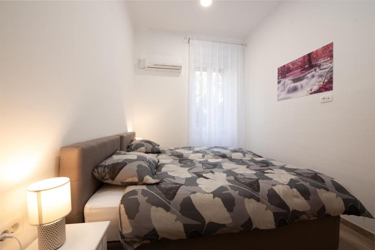 شقة غييكا  في Apartman Cezar المظهر الخارجي الصورة